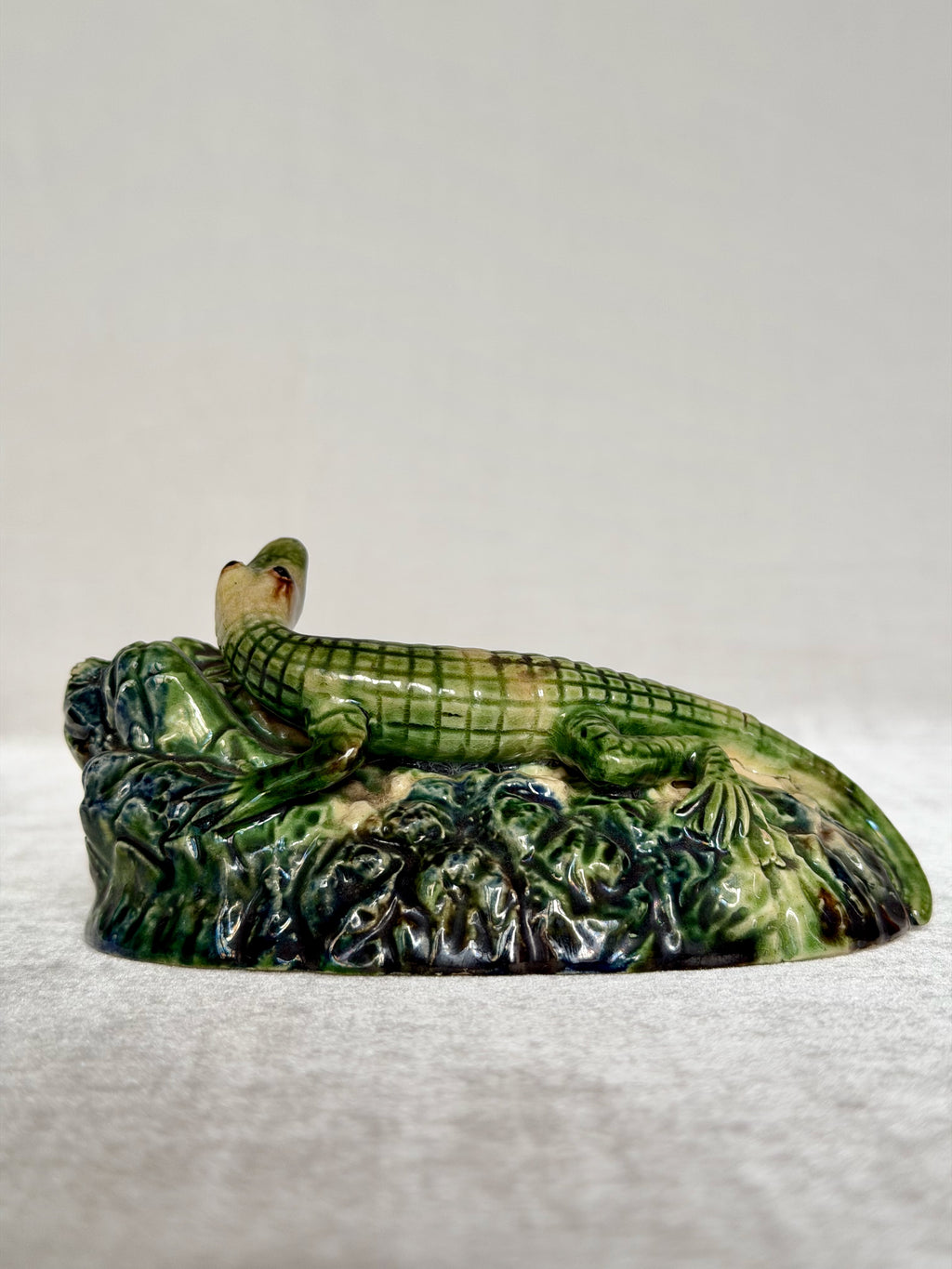 Crocodile Palissy Majolica Figurine